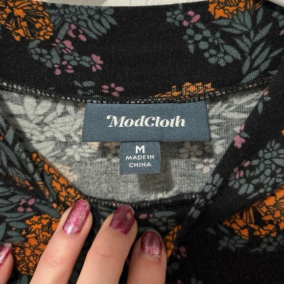 ModCloth Black Floral Mock Neck Long Sleeve Top Medium - Picture 5 of 7